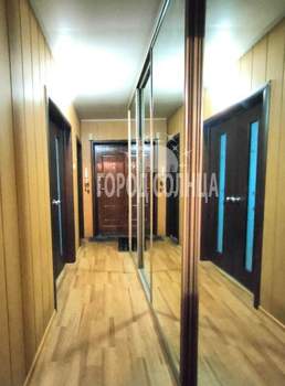 3-к квартира, вторичка, 63м2, 1/9 этаж