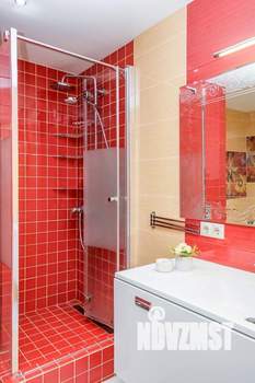 2-к квартира, вторичка, 63м2, 1/10 этаж