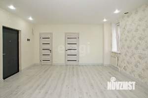2-к квартира, вторичка, 42м2, 1/9 этаж