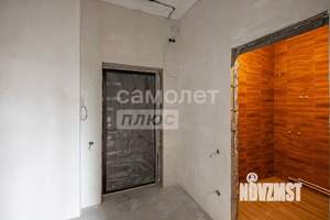 2-к квартира, вторичка, 61м2, 1/9 этаж