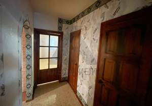 3-к квартира, вторичка, 63м2, 1/9 этаж