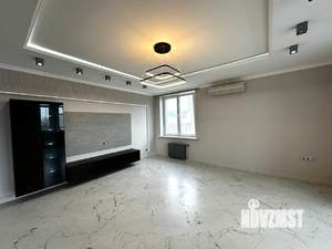 4-к квартира, вторичка, 140м2, 3/5 этаж