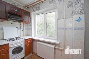 3-к квартира, вторичка, 58м2, 3/5 этаж
