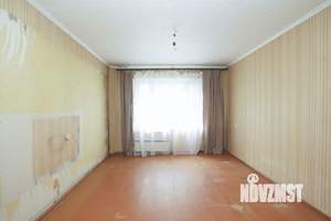 3-к квартира, вторичка, 63м2, 1/9 этаж