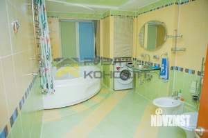 4-к квартира, вторичка, 72м2, 9/9 этаж