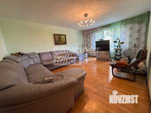 4-к квартира, вторичка, 130м2, 2/10 этаж