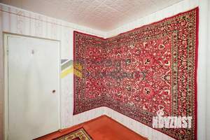 2-к квартира, вторичка, 37м2, 1/5 этаж