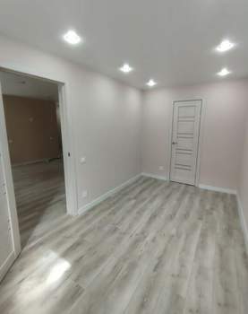 2-к квартира, вторичка, 43м2, 1/5 этаж