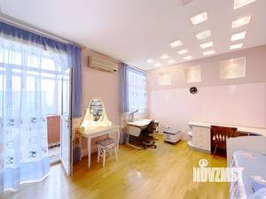 4-к квартира, вторичка, 169м2, 6/10 этаж