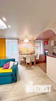 3-к квартира, вторичка, 68м2, 1/10 этаж