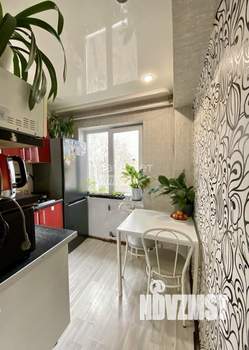 3-к квартира, вторичка, 56м2, 5/5 этаж