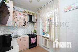 3-к квартира, вторичка, 63м2, 3/3 этаж