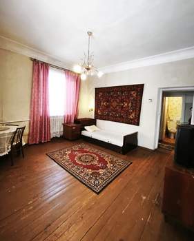 3-к квартира, вторичка, 73м2, 1/2 этаж