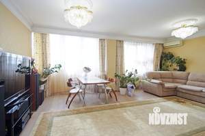 4-к квартира, вторичка, 148м2, 13/15 этаж