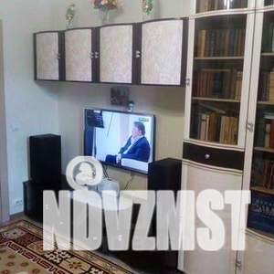 3-к квартира, вторичка, 74м2, 2/4 этаж