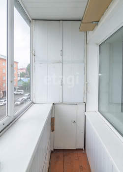 3-к квартира, вторичка, 63м2, 3/5 этаж