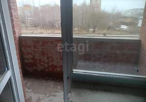 2-к квартира, вторичка, 58м2, 1/10 этаж