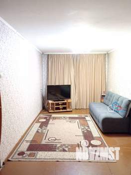 3-к квартира, вторичка, 60м2, 1/9 этаж