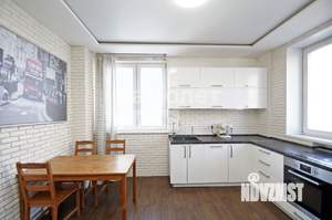 2-к квартира, вторичка, 63м2, 14/17 этаж