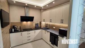 2-к квартира, вторичка, 74м2, 10/18 этаж