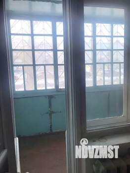 3-к квартира, вторичка, 58м2, 1/9 этаж