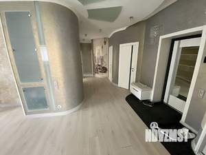 3-к квартира, вторичка, 133м2, 1/4 этаж