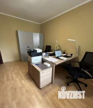 4-к квартира, вторичка, 128м2, 2/9 этаж