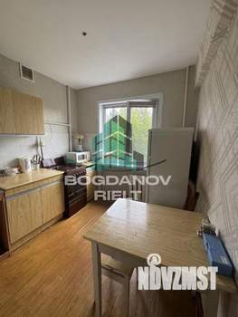 2-к квартира, вторичка, 46м2, 3/5 этаж