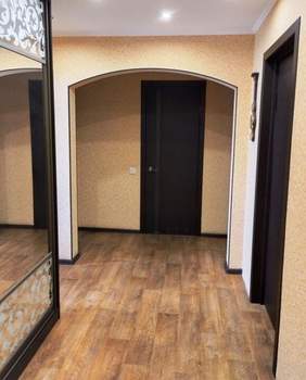 4-к квартира, вторичка, 68м2, 5/5 этаж