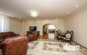 3-к квартира, вторичка, 162м2, 2/4 этаж