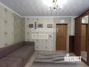 2-к квартира, вторичка, 63м2, 1/10 этаж