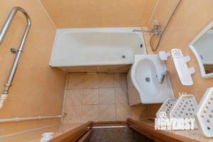 3-к квартира, вторичка, 60м2, 1/9 этаж