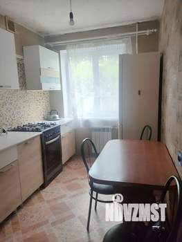 4-к квартира, вторичка, 61м2, 1/9 этаж