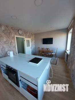 3-к квартира, вторичка, 140м2, 2/2 этаж