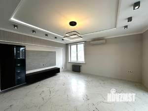 4-к квартира, вторичка, 140м2, 3/5 этаж