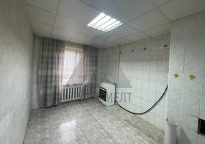 3-к квартира, вторичка, 63м2, 1/9 этаж