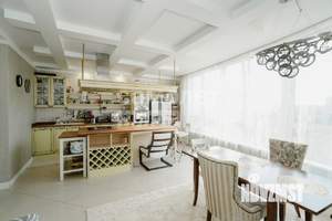 3-к квартира, вторичка, 109м2, 11/13 этаж