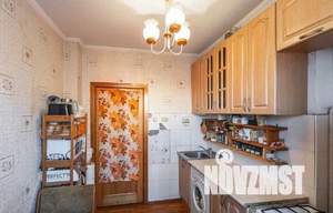 3-к квартира, вторичка, 60м2, 3/3 этаж