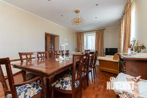5-к квартира, вторичка, 262м2, 7/9 этаж